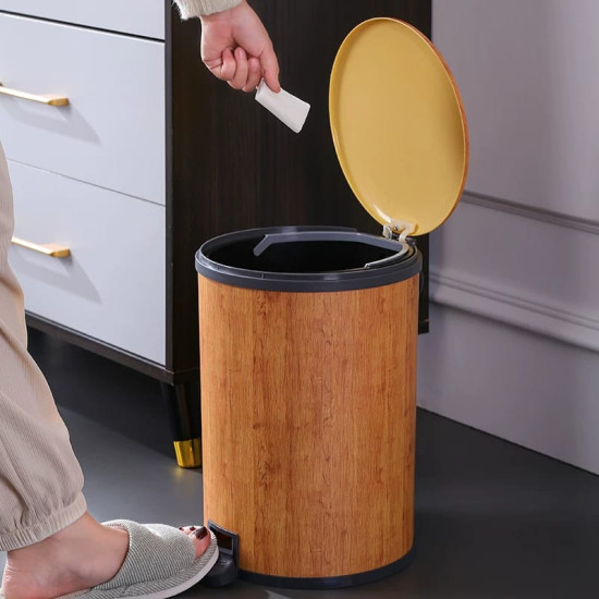 Plastic Trash Can 12 Liter